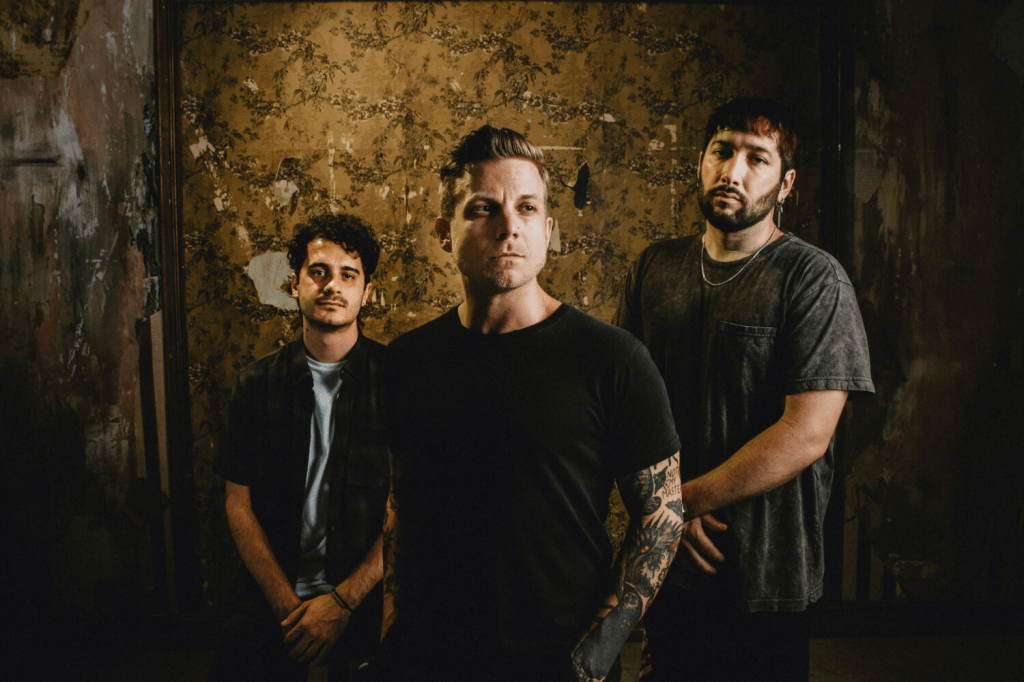 【洋楽】正義を守ろう!　ポップパンクバンドBroadside の「Puzzle Pieces」で情熱を再燃しよう!🔥